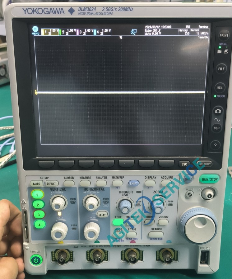 横河示波器 DLM3024开机后卡在LOGO界面维修